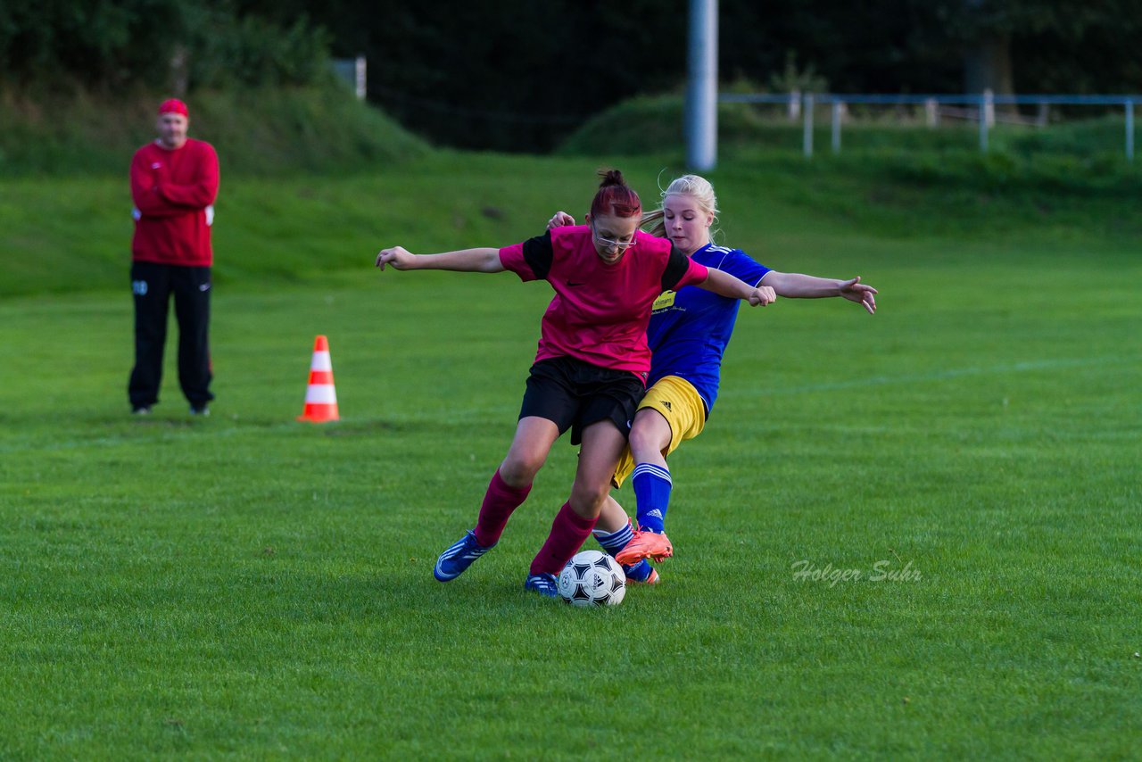 Bild 141 - B-Juniorinnen TSV Gnutz o.W. - SV Wahlstedt : Ergebnis: 1:1